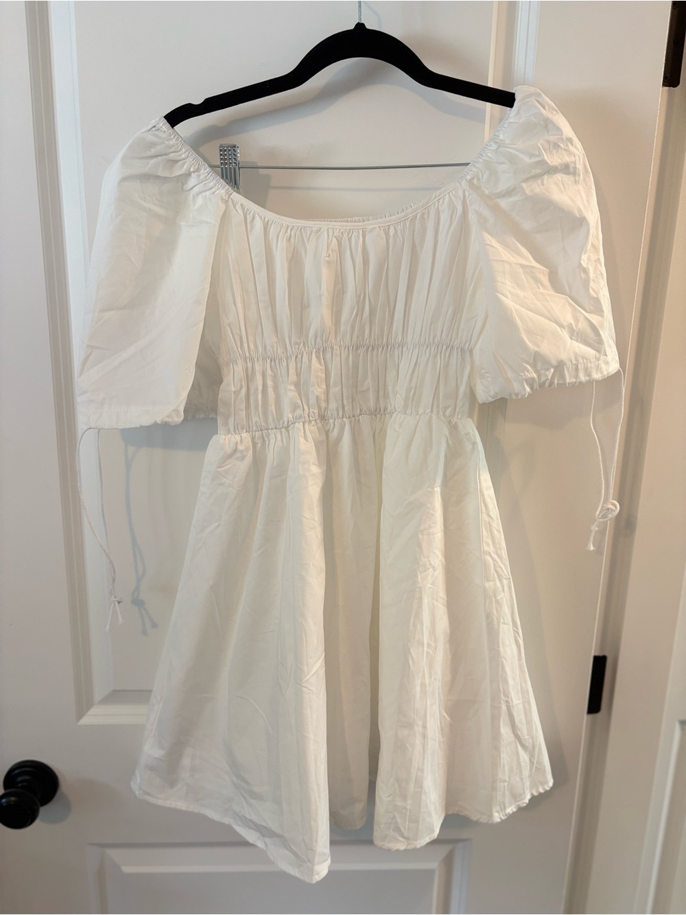 storets White Off-Shoulder Puff Sleeve Mini Dress - Picture 9 of 9